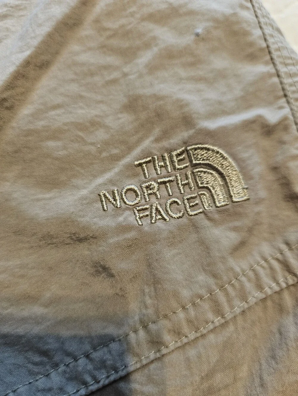 The North Face Men’s Large Hiking Shorts Khaki Tan Nylon Stow Pocket Packable L